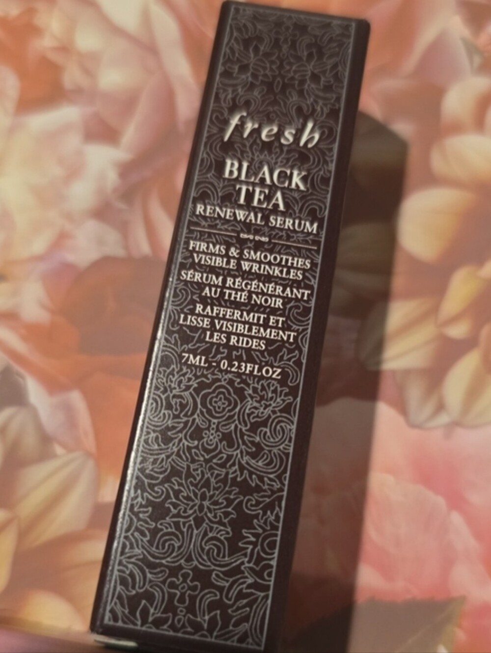 FRESH BLACK TEA RENEWAL SERUM.